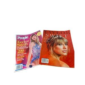 Taylor‎ Swift magazines. (2)